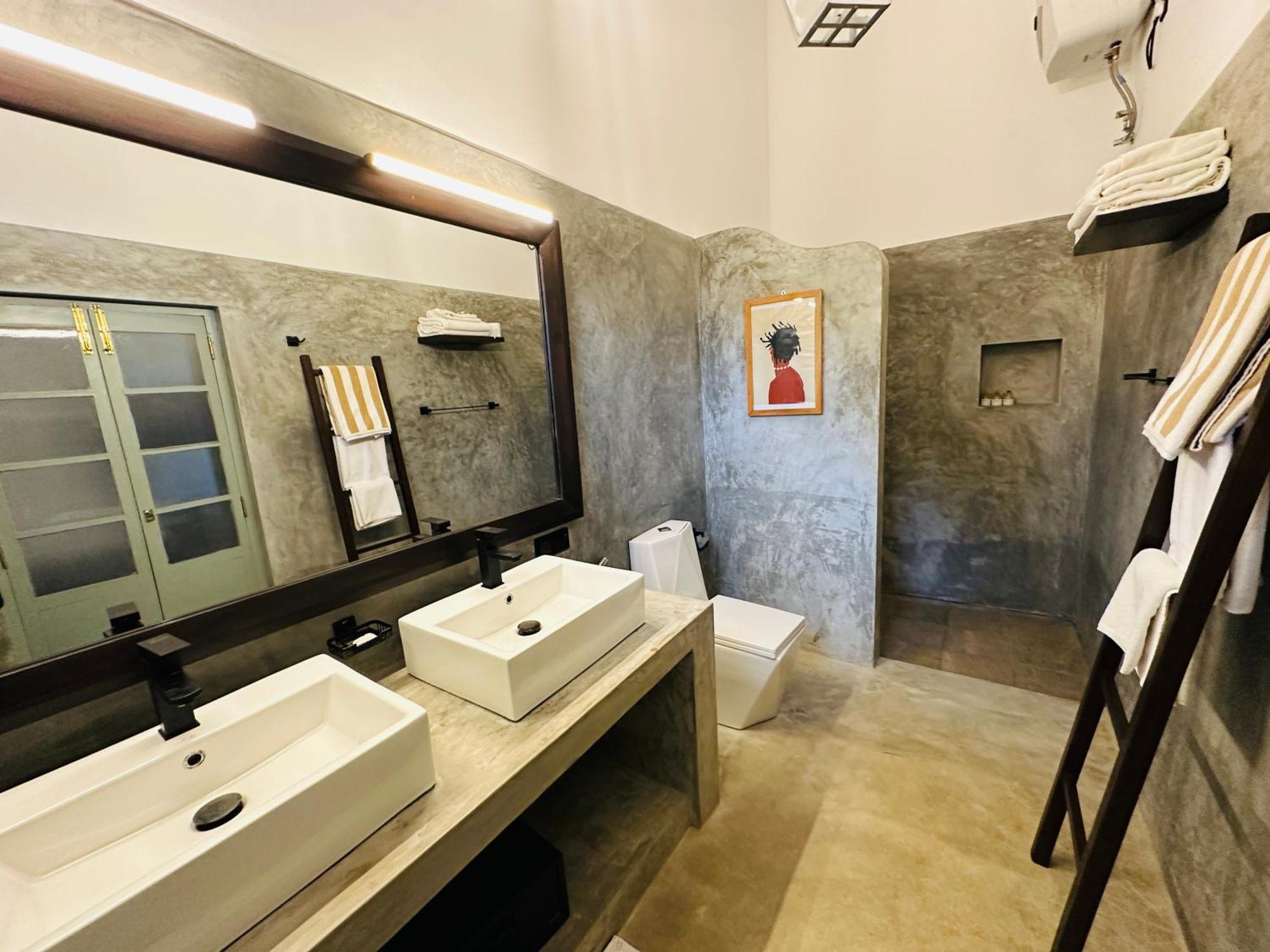 Moi By Dbi Hotel 4*